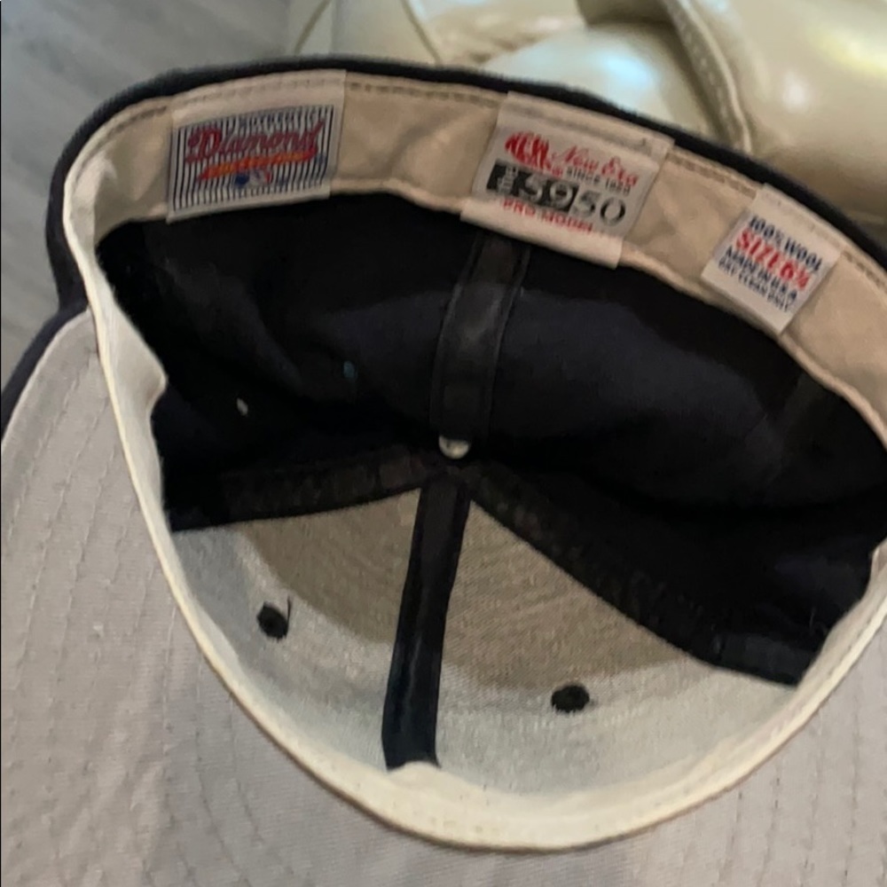 Authentic Diamond collection 🧢 - Picture 3 of 5